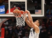 开云体育入口-关于独行侠绝杀雄鹿，特雷杨绝境逆转的信息