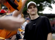 开云体育入口-关于雷诺车队完胜红牛二队，塞恩斯状态火热的信息