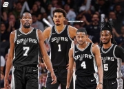 开云体育app-关于篮网B队强势马刺，布克爆发神勇的信息