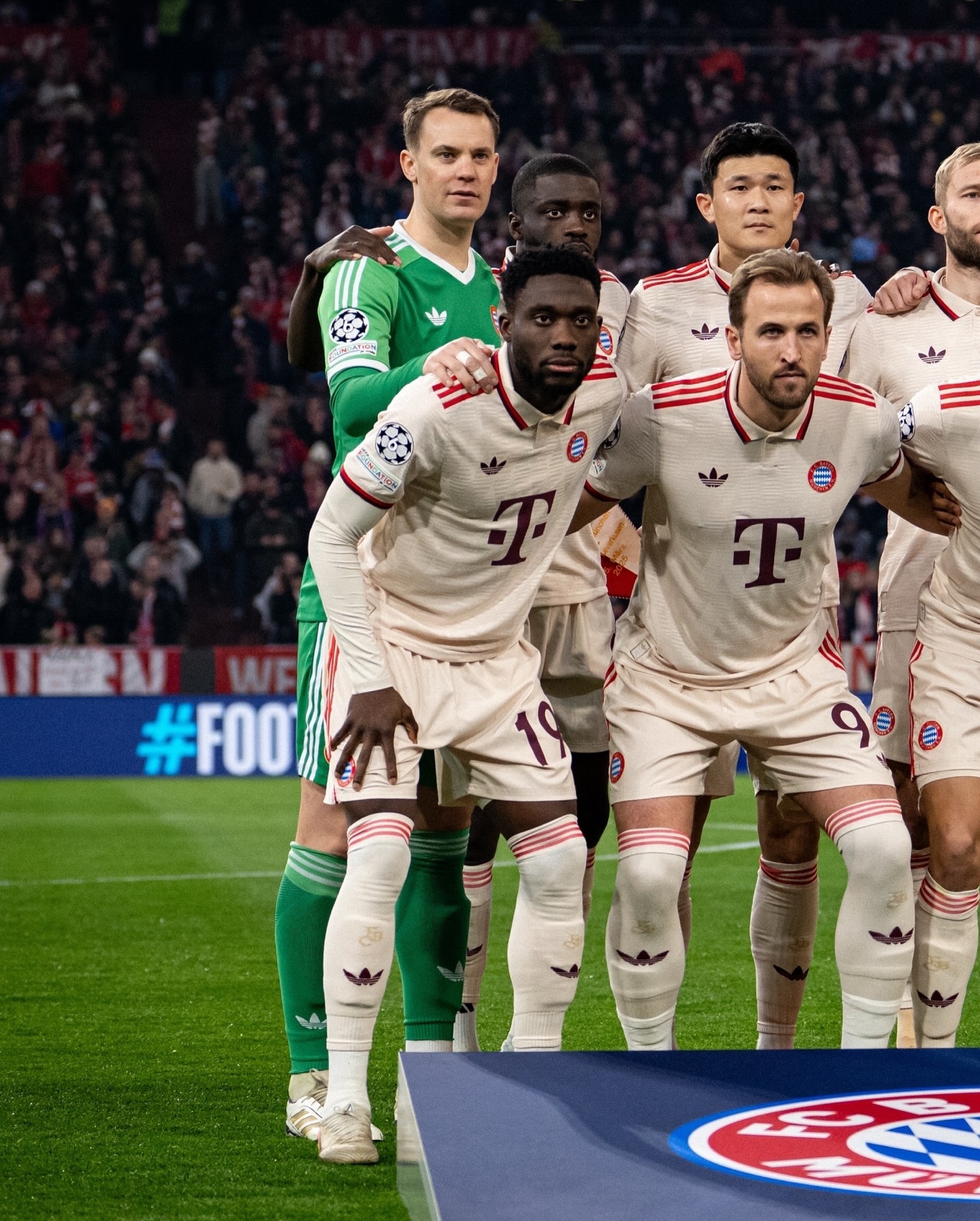 包含英格兰完胜拜仁，费兰·托雷斯制霸全场的词条