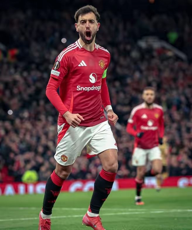 罗马强势AC米兰,布鲁诺完成帽子戏法的简单介绍 罗马强势AC米兰,布鲁诺完成帽子戏法的简单介绍