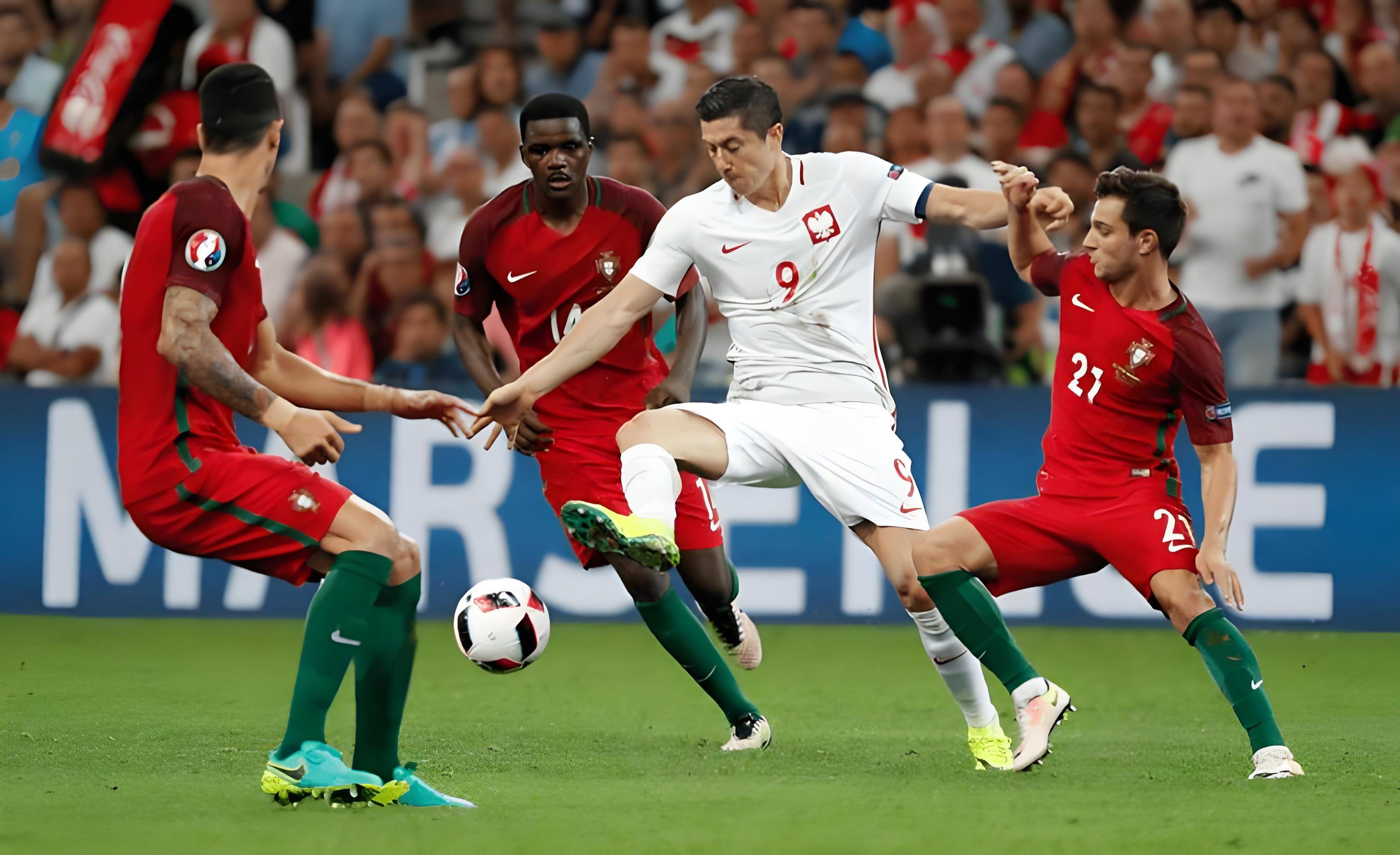 包含波兰主场战胜北爱尔兰,小组领跑位置不变的词条 包含波兰主场战胜北爱尔兰,小组领跑位置不变的词条