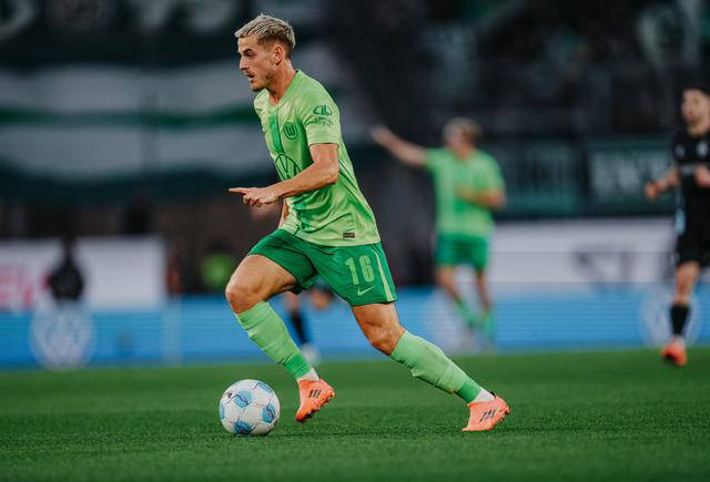 关于弗赖堡主场战胜对手,提升积分榜排名!的信息 关于弗赖堡主场战胜对手,提升积分榜排名!的信息