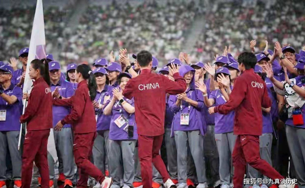 赛场上将见证球员们的拼搏与精彩表现 赛场上将见证球员们的拼搏与精彩表现