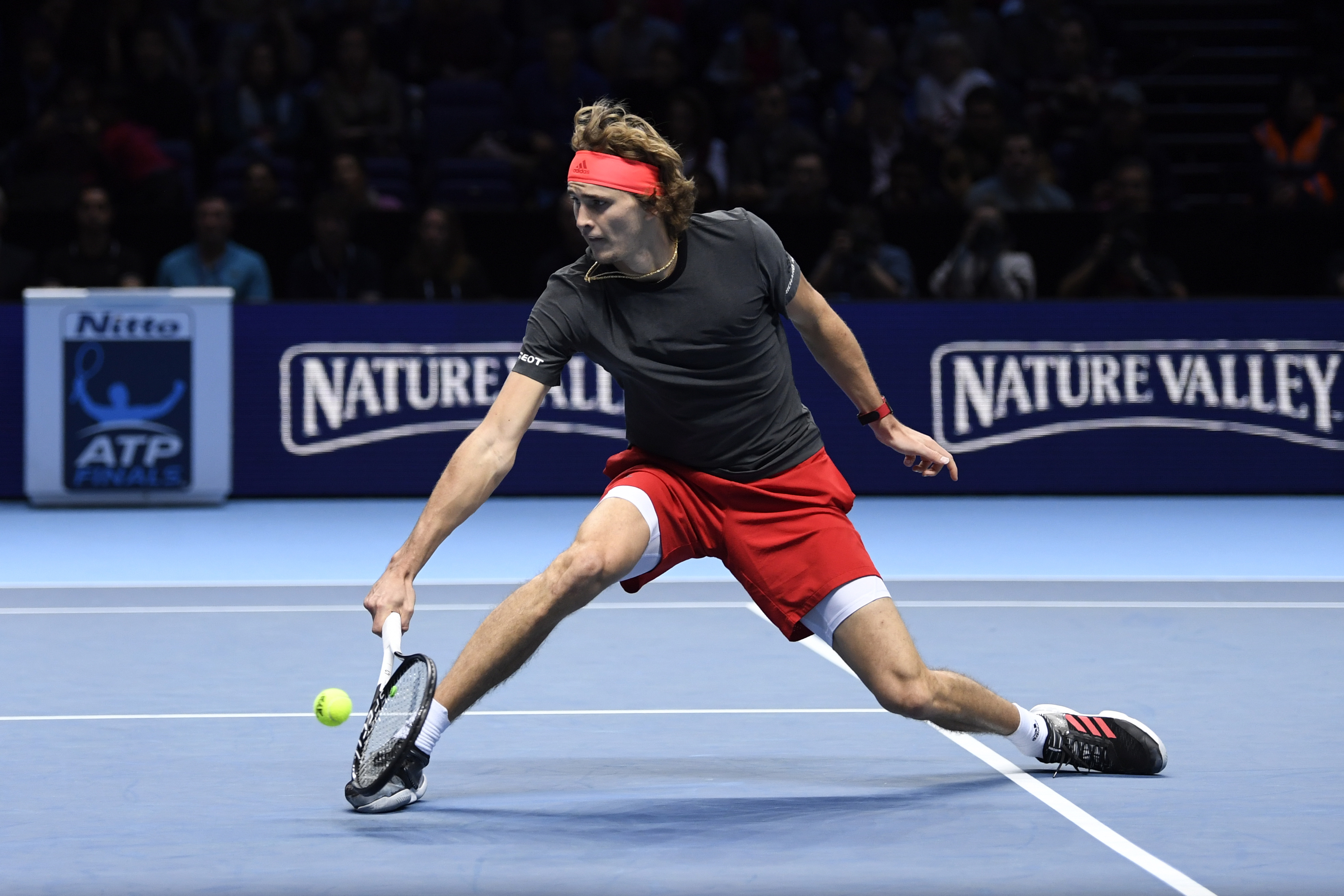 关于世界网球队绝杀法国网球队,兹维列夫一己之力扛起全队的信息 关于世界网球队绝杀法国网球队,兹维列夫一己之力扛起全队的信息