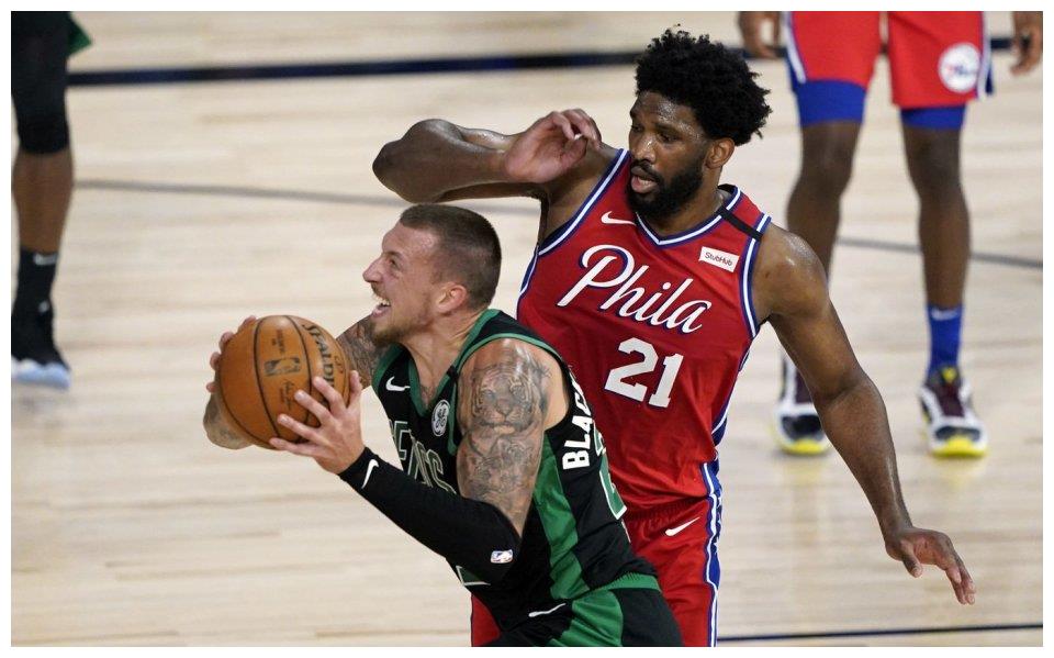 独行侠绝杀猛龙,郭艾伦关键制胜 独行侠绝杀猛龙,郭艾伦关键制胜