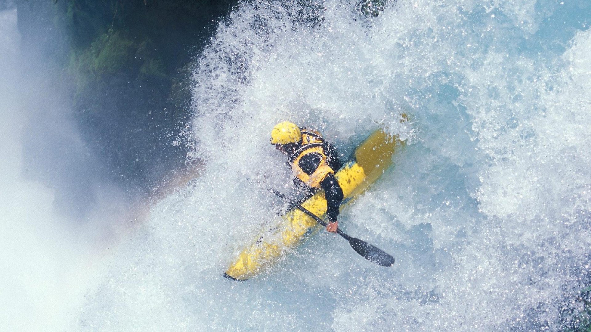 全面压制!德国战车碾过乌拉圭,德甲争冠战焦点战启示录