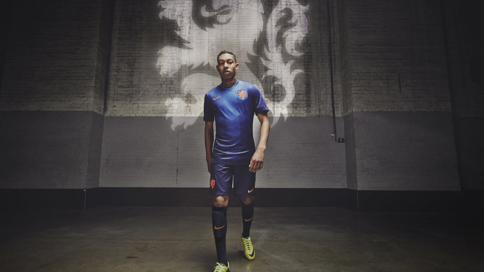 从维也纳到多哈，克瓦拉茨赫利亚在压力熔炉中完成巨星蜕变