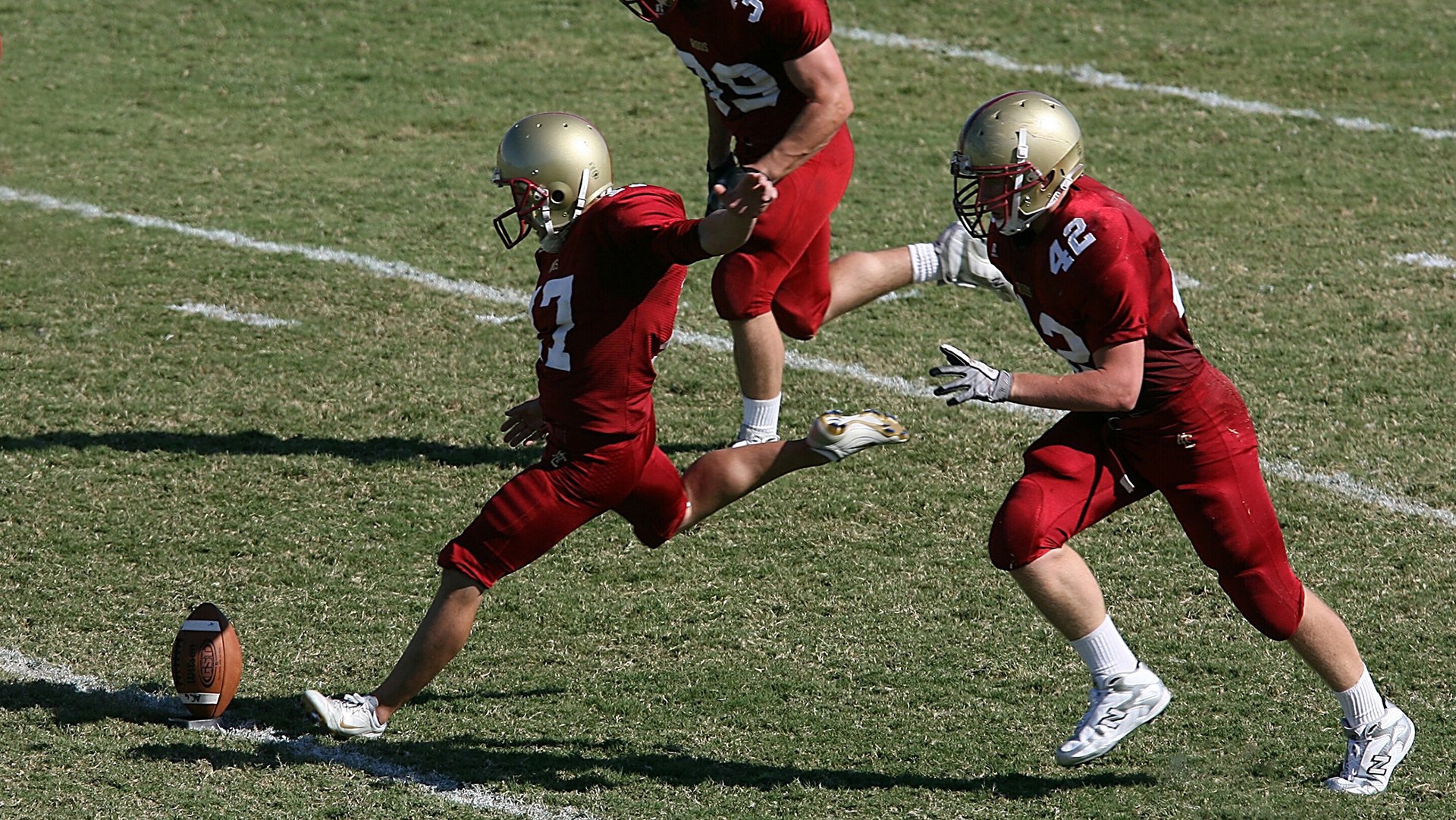 格列兹曼的孤勇赞歌,当佛罗伦萨的荆棘丛中绽放蓝黑玫瑰